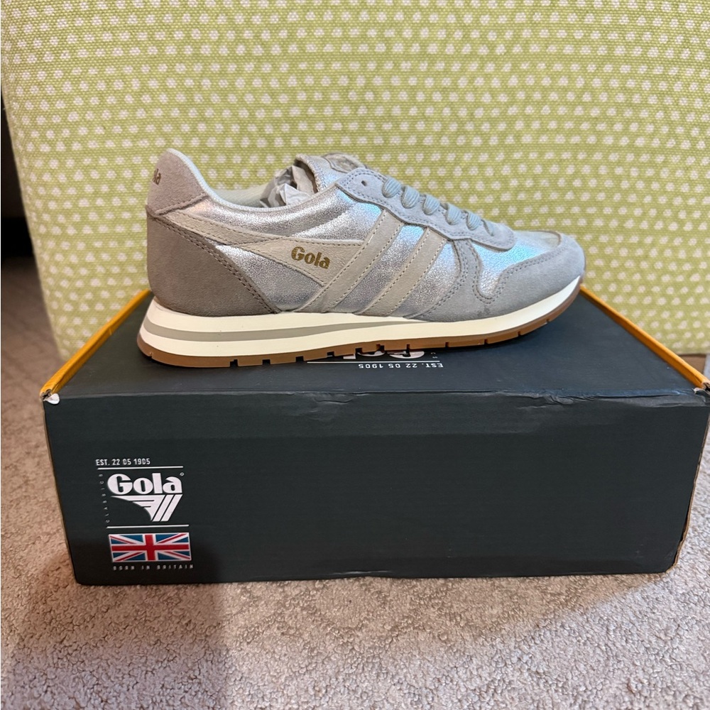 Gola women’s Light Gray and White Sneakers